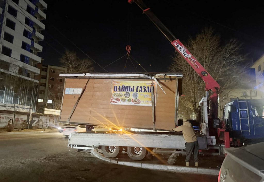 Сүхбаатар дүүргийн хэмжээнд 91 ТҮЦ-ийг нүүлгэж, суурийг нь ариутгах ажил үргэлжилж байна