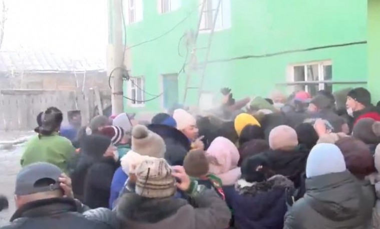 Хөвсгөл аймгийн 2595 иргэнийг 45 тэрбум төгрөгөөр хохироосон “Бэлтэс мөрөн” ХХК-тай холбогдох хэргийг шүүхэд шилжүүлжээ