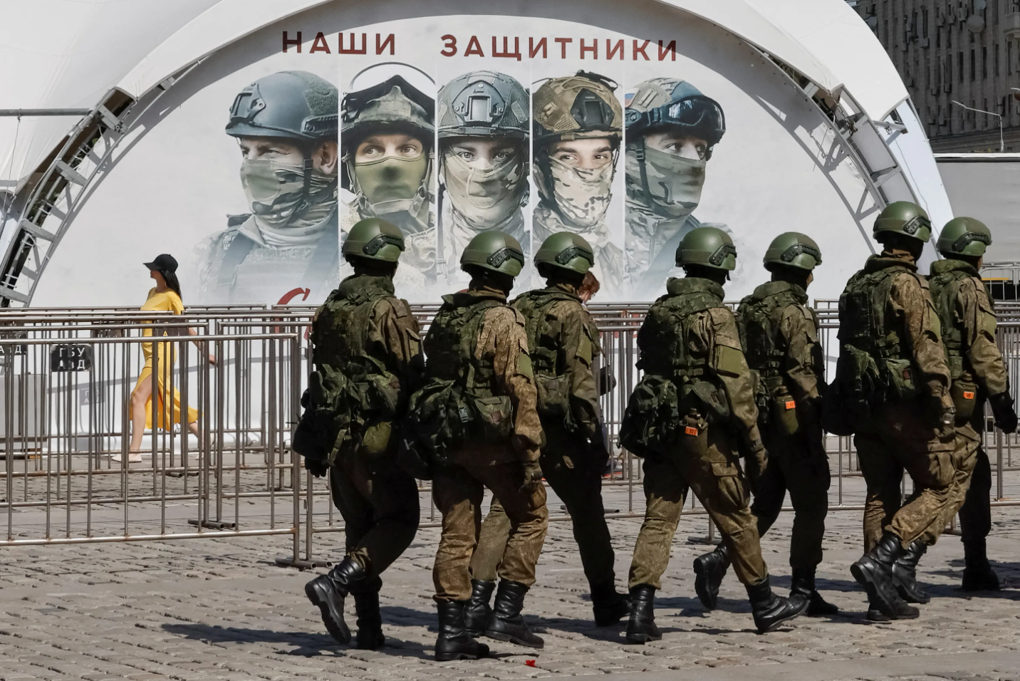 Путин армийнхаа цэргийн тоог 1.5 сая болгож нэмэх зарлиг буулгалаа